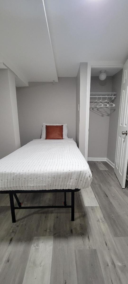 Chicago Avenue Inn Bagian luar foto