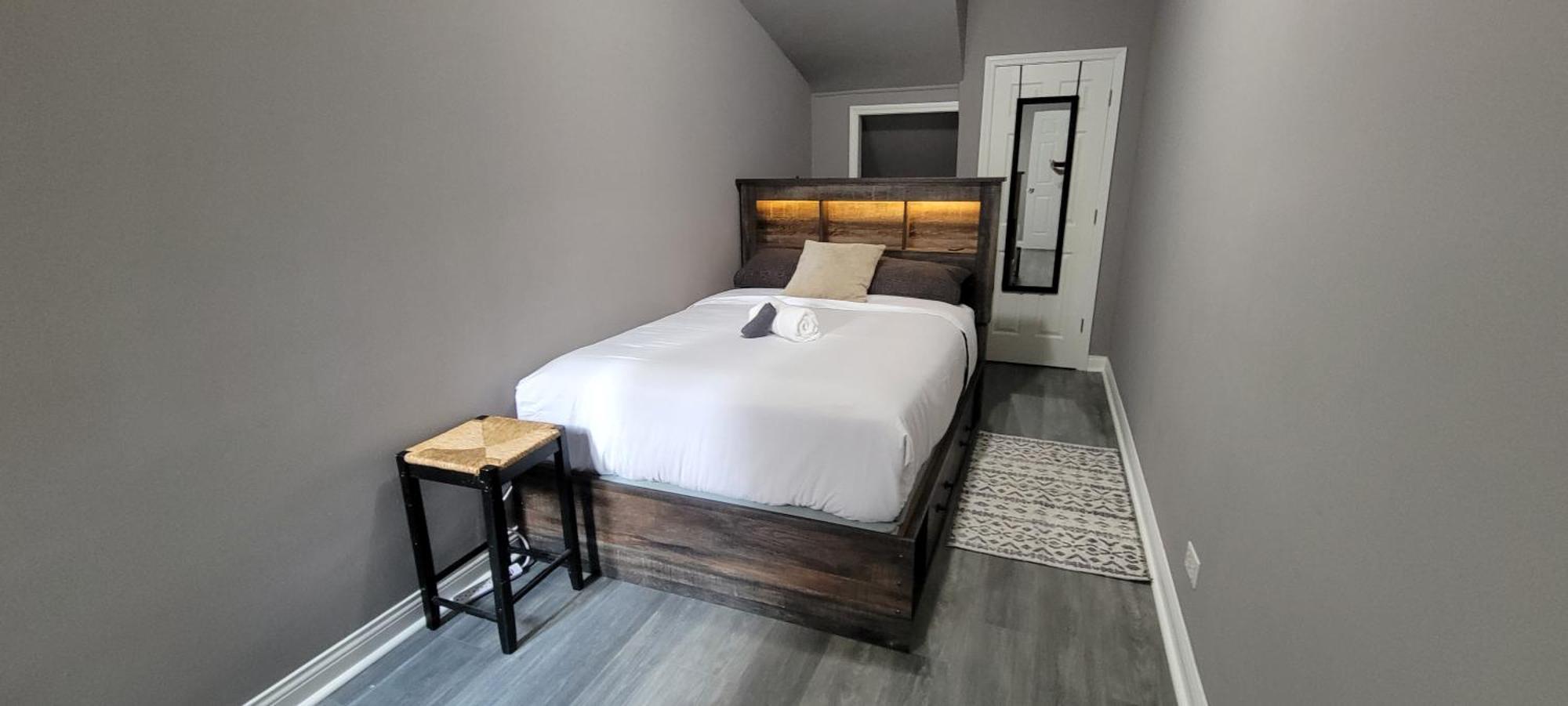 Chicago Avenue Inn Bagian luar foto